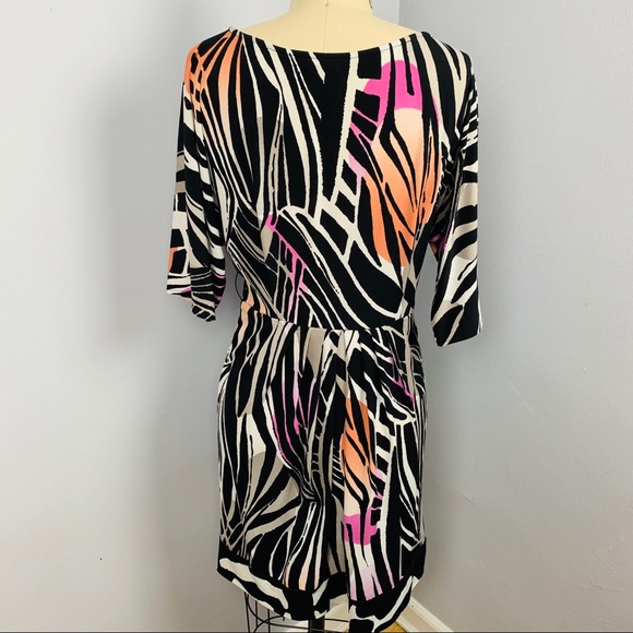 Cache Dress - Picture 3 of 8